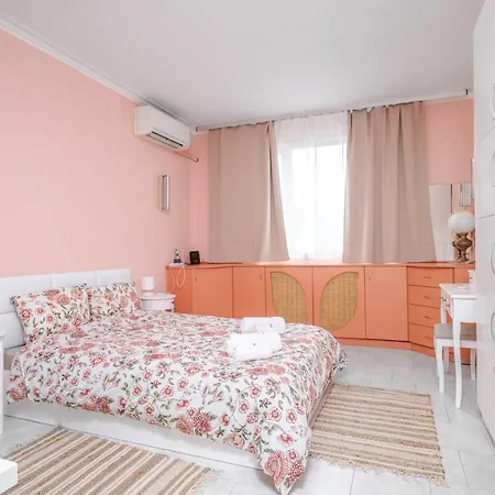 Cozy Near Vitosha Street By Flat Mаnager شقة صوفيا